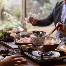 画像をギャラリービューアに読み込む, 【3〜4食分】選べるつゆだれ。ゆず胡椒付き。高級かごしま黒豚「黒宝豚」しゃぶしゃぶ豚バラセット 600g【冷凍】