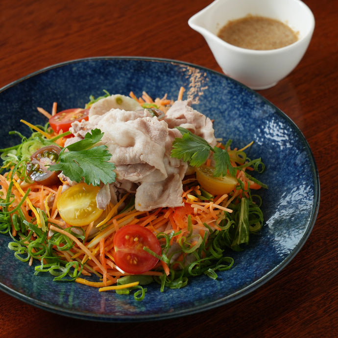 【暑い日にぴったり！特選！黒宝豚の冷しゃぶサラダ🥗】